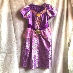 Kids Halloween Disney Rapunzel costume size 3/4